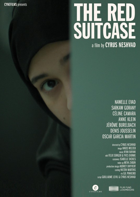 مشاهدة فيلم The Red Suitcase 2022 مترجم
